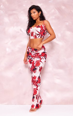 Плиссированная длинная юбка телесного цвета с цветочным принтом PrettyLittleThing