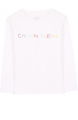 Хлопковая пижама из брюк и лонгслива Calvin Klein Underwear. Цвет: белый