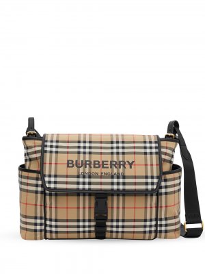 Клетчатая пеленальная сумка с логотипом Burberry Kids. Цвет: разноцветный