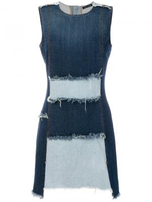 Джинсовое приталенное платье с контрастной отделкой Each X Other. Цвет: синий