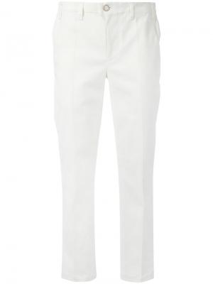 Cropped trousers Julien David. Цвет: белый