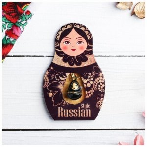 Подвеска-матрёшка на открытке Russian style Market-Space