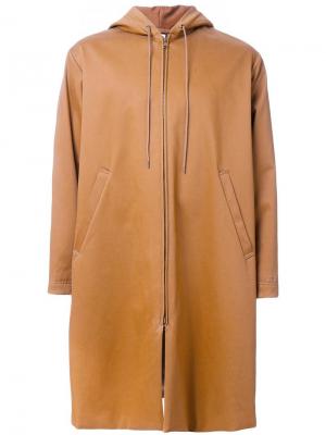Пальто с капюшоном Myne. Цвет: коричневый