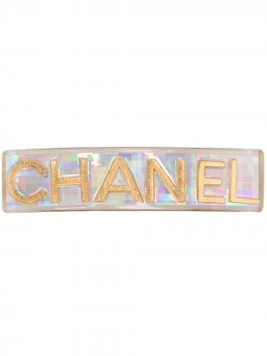 Заколка для волос 1995-го года с логотипом Chanel Pre-Owned. Цвет: белый