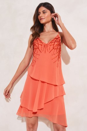 Многослойное расклешенное платье с бретелями расшитыми пайетками и V-образным вырезом , оранжевый Lipsy