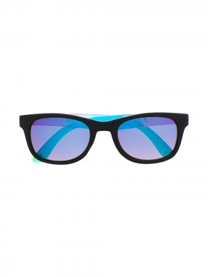 Солнцезащитные очки с зеркальными линзами Molo. Цвет: черный