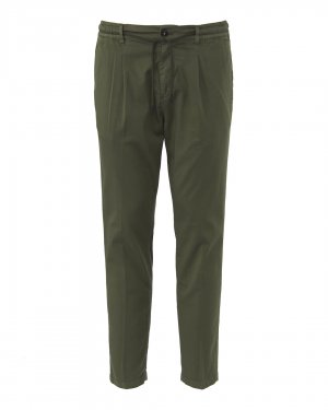 Базовые брюки CRUNA. Цвет: зеленый