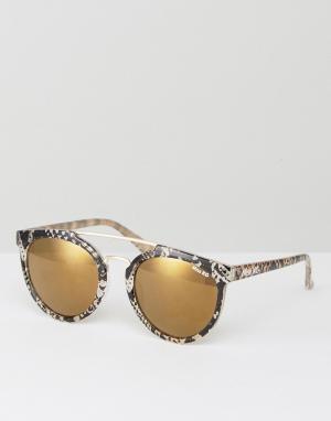 Круглые солнцезащитные очки со змеиным принтом Miss KG. Цвет: золотой
