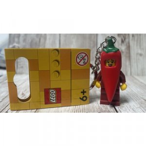 Брелок Лего Девочка с перцем чили / Lego Key Chain - Chili Girl, красный. Цвет: красный