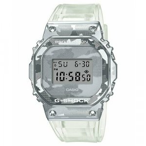 Наручные часы G-Shock GM-5600SCM-1, серый, белый CASIO. Цвет: серый/белый