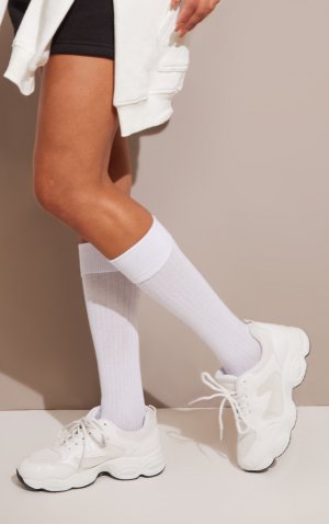 Белые футбольные носки до колена в рубчик PrettyLittleThing
