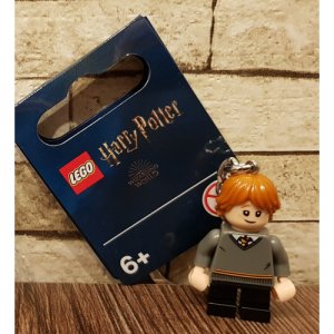 Брелок Серия Лего Гарри Поттер - персонаж Рон Уизли, оранжевый LEGO