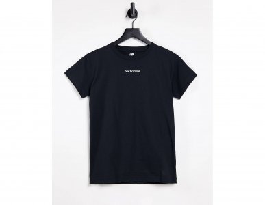 Черная футболка с круглым вырезом и небольшим логотипом Relentless New Balance