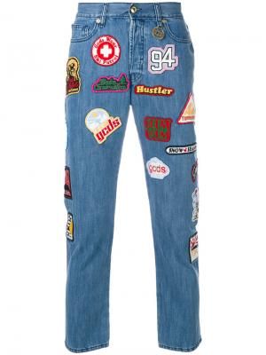 Укороченные джинсы с заплатками Gcds. Цвет: коричневый