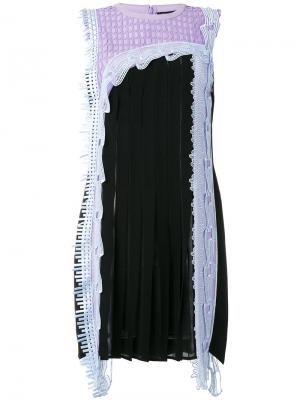 Коктейльное платье с аппликацией Versace. Цвет: чёрный