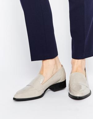 Лакированные туфли с острым носком Malino Pieces. Цвет: песок