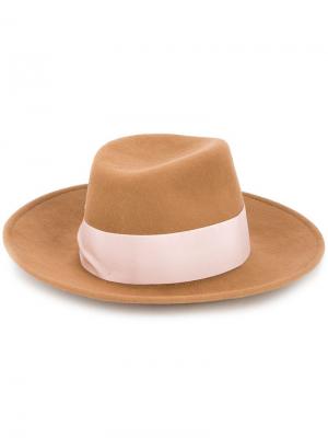 Шляпа с бантом Federica Moretti. Цвет: коричневый