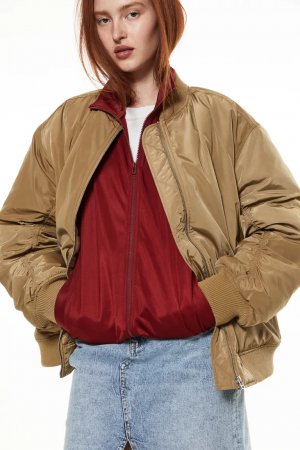 Объемная куртка-бомбер , бежевый H&M
