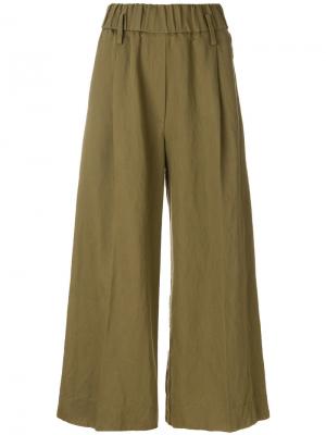 Расклешенные брюки с вышивкой Forte. Цвет: зеленый