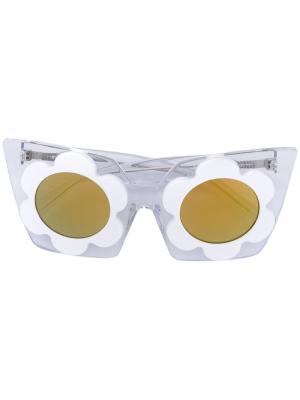 Солнцезащитные очки с цветочным дизайном Markus Lupfer. Цвет: белый