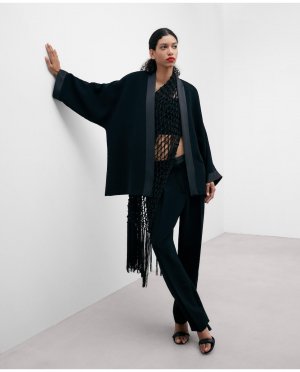 Женские классические брюки со складками и боковыми карманами , черный Adolfo Dominguez. Цвет: черный