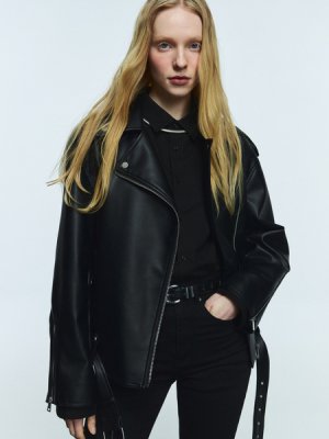 Куртка-косуха Zarina. Цвет: черный