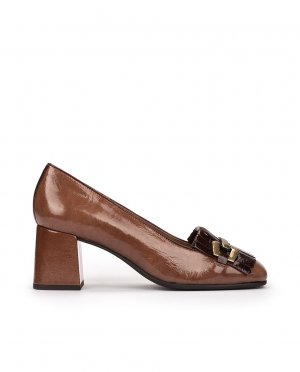Женские лакированные туфли с декором из пряжки , коричневый Pedro Miralles