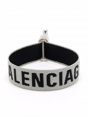 Браслет с логотипом Balenciaga. Цвет: серый