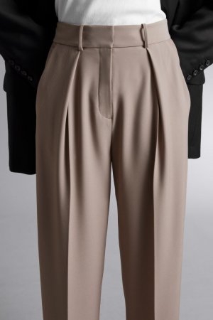 Элегантные зауженные брюки , бежевый H&M