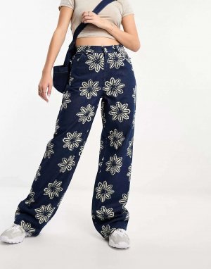 Широкие джинсы из денима с цветочным узором в стиле батик и потертыми карманами Daisy Street