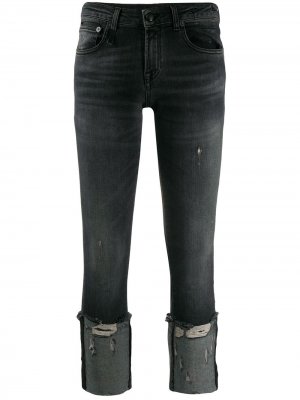 Укороченные джинсы скинни с эффектом потертости R13. Цвет: черный