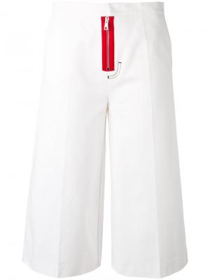 Укороченные брюки Brognano. Цвет: белый