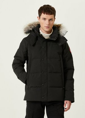 Черное пальто с капюшоном wyndham Canada Goose. Цвет: черный