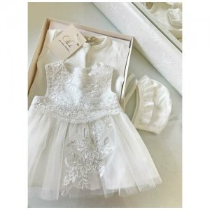 Комплект одежды  для девочек, чепчик и комбинезон платье, нарядный стиль, подарочная упаковка, размер 56, белый Fleole. Цвет: белый