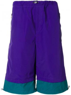 Двухцветные шорты Lc23. Цвет: фиолетовый