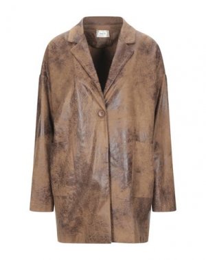 Легкое пальто TOY G.. Цвет: коричневый