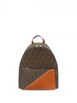 Рюкзак с логотипом Fendi. Цвет: коричневый