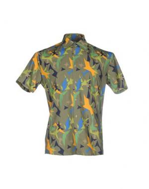Pубашка TOM & HAWK. Цвет: зеленый-милитари