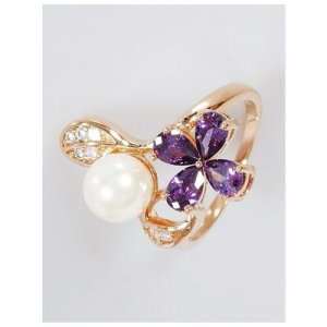 Кольцо помолвочное , жемчуг Swarovski синтетический, размер 19, фиолетовый Lotus Jewelry. Цвет: фиолетовый