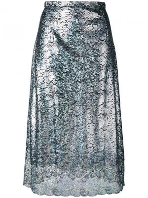 Блестящая гипюровая юбка длины миди Christopher Kane. Цвет: металлик