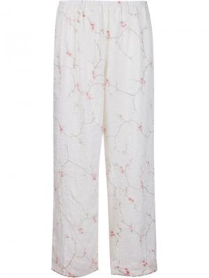 Прямые брюки с цветочным принтом Dosa. Цвет: белый