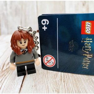 Брелок Гарри Поттер / Harry Potter - персонаж Гермиона Гренжер Hermiona Granger, красный LEGO. Цвет: красный