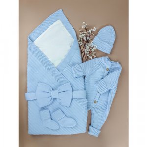 Комплект одежды  для мальчиков, комбинезон и носки бант шапка плед, нарядный стиль, размер 1-3 мес, голубой Россия. Цвет: голубой