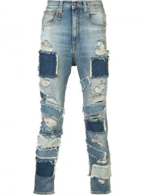 Укороченные джинсы с заплатками R13. Цвет: синий