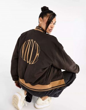Темно-коричневая куртка-бомбер able с вышитым логотипом на спине Nicce. Цвет: коричневый