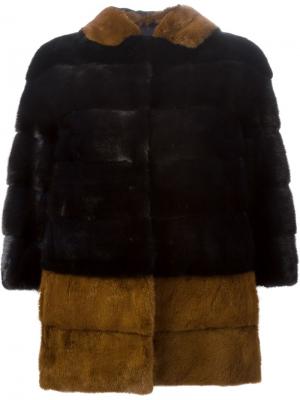 Меховая куртка с капюшоном Blancha. Цвет: многоцветный
