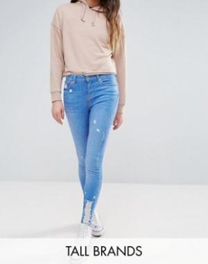 Потертые зауженные джинсы с необработанными краями New Look Tall. Цвет: синий