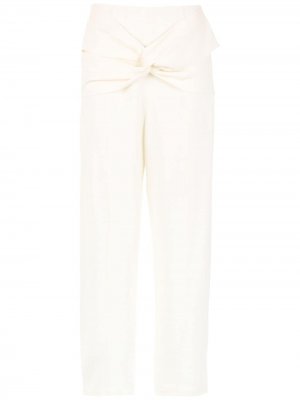 Укороченные брюки Teshima Framed. Цвет: белый